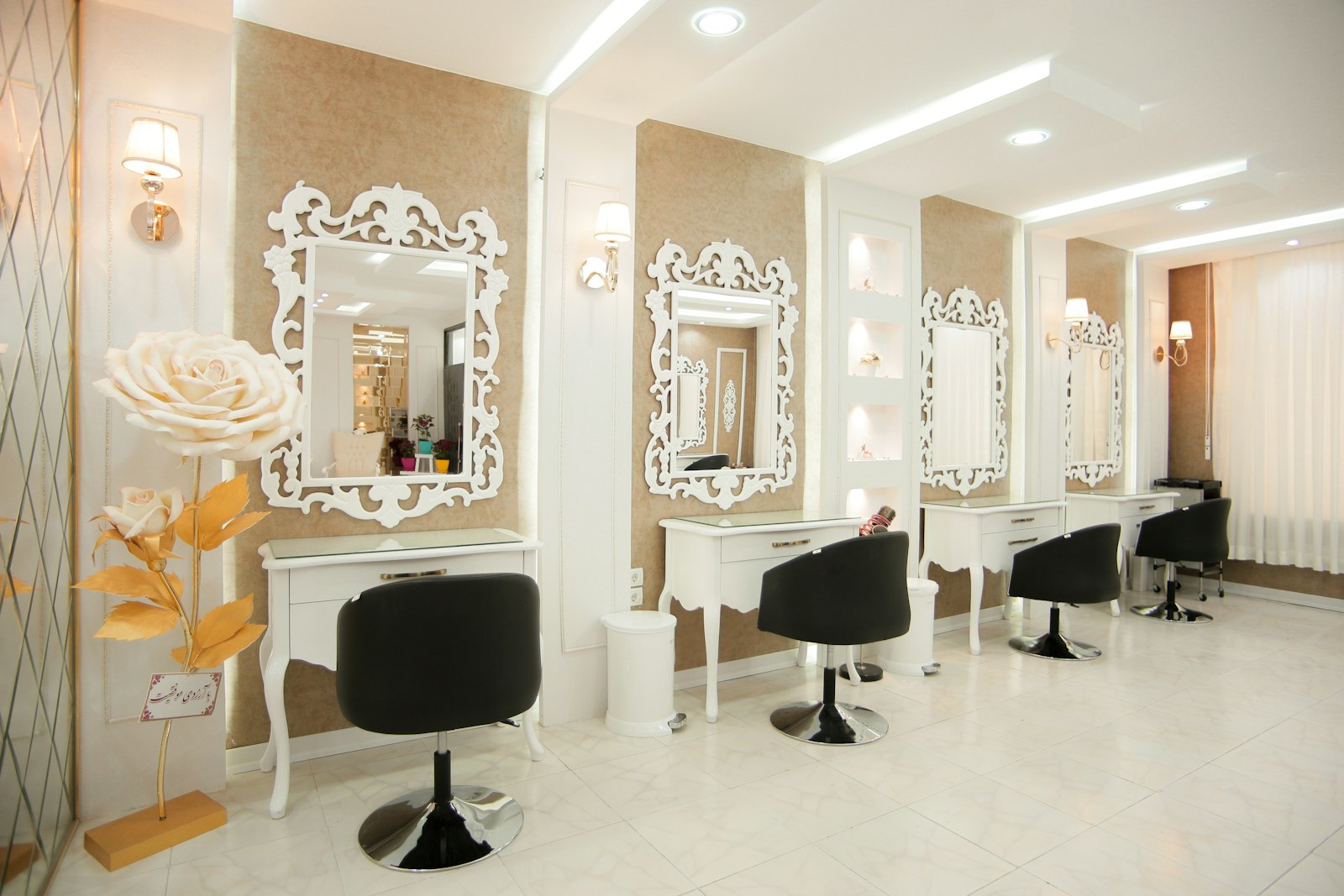 Professional hair and scalp care environment